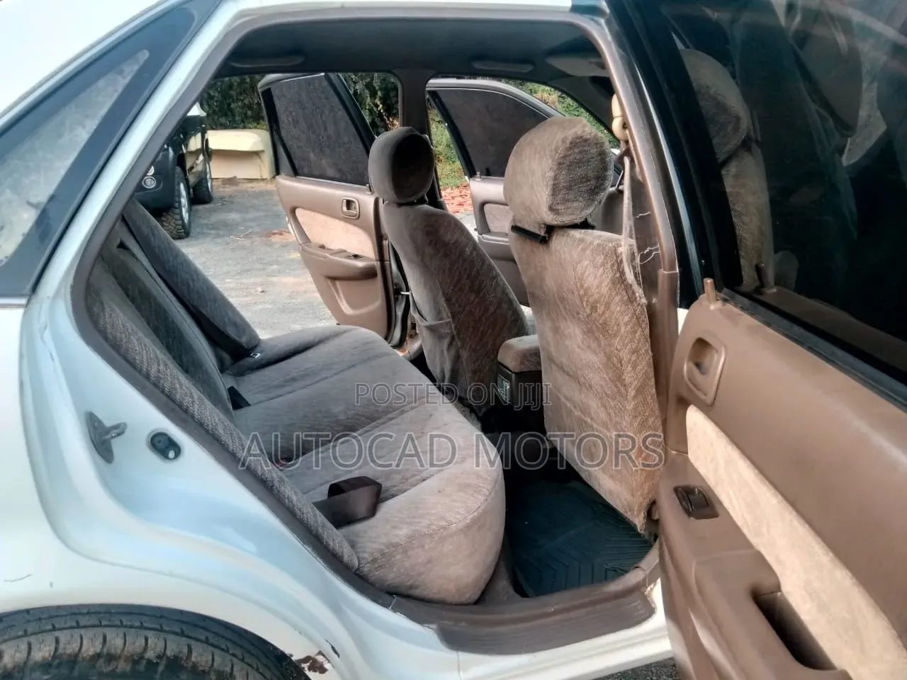 Toyota Corolla 1997 White