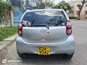 Toyota Passo 2013 Silver