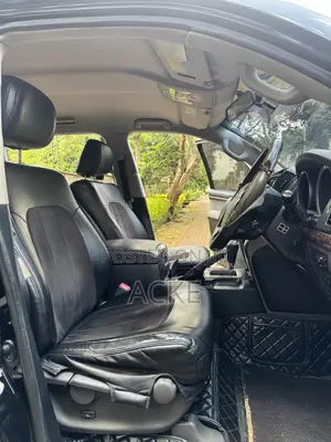 Toyota Land Cruiser 2010 Black