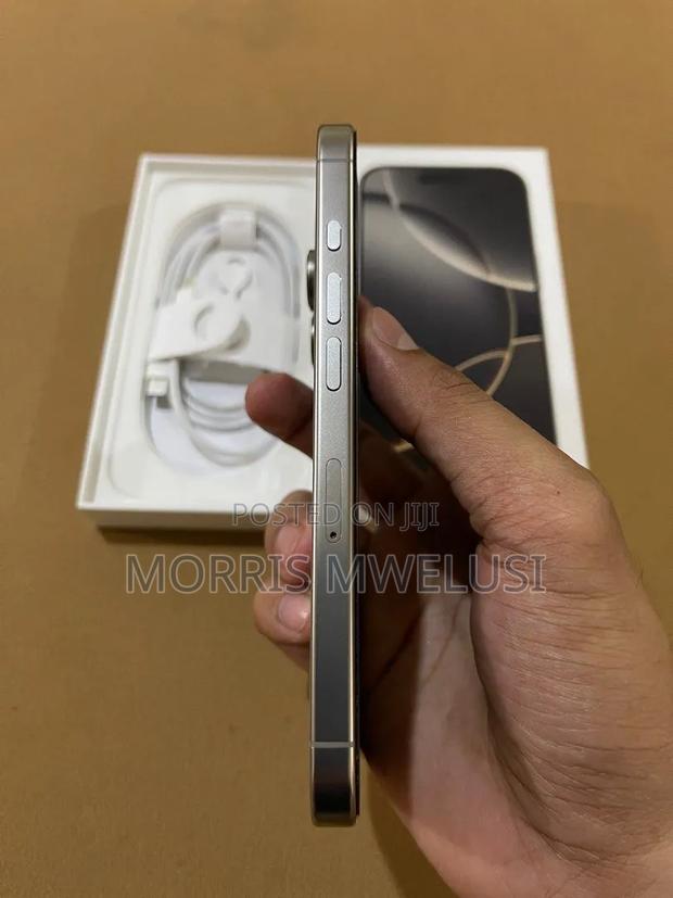 Apple iPhone 16 Pro 256 GB - thumbnail 4