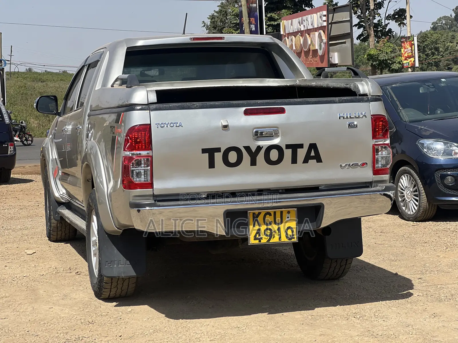 Toyota Hilux 2013 Gray