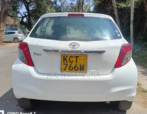 Toyota Vitz 2011 White