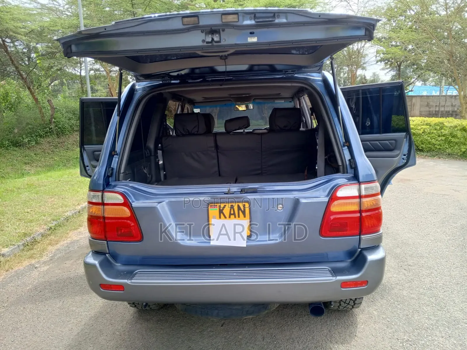 Toyota Land Cruiser 2002 Blue