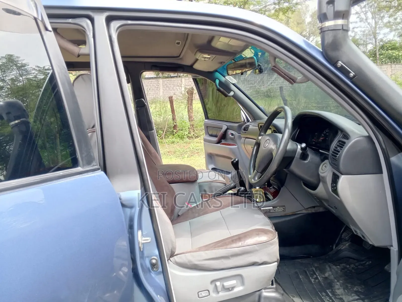 Toyota Land Cruiser 2002 Blue