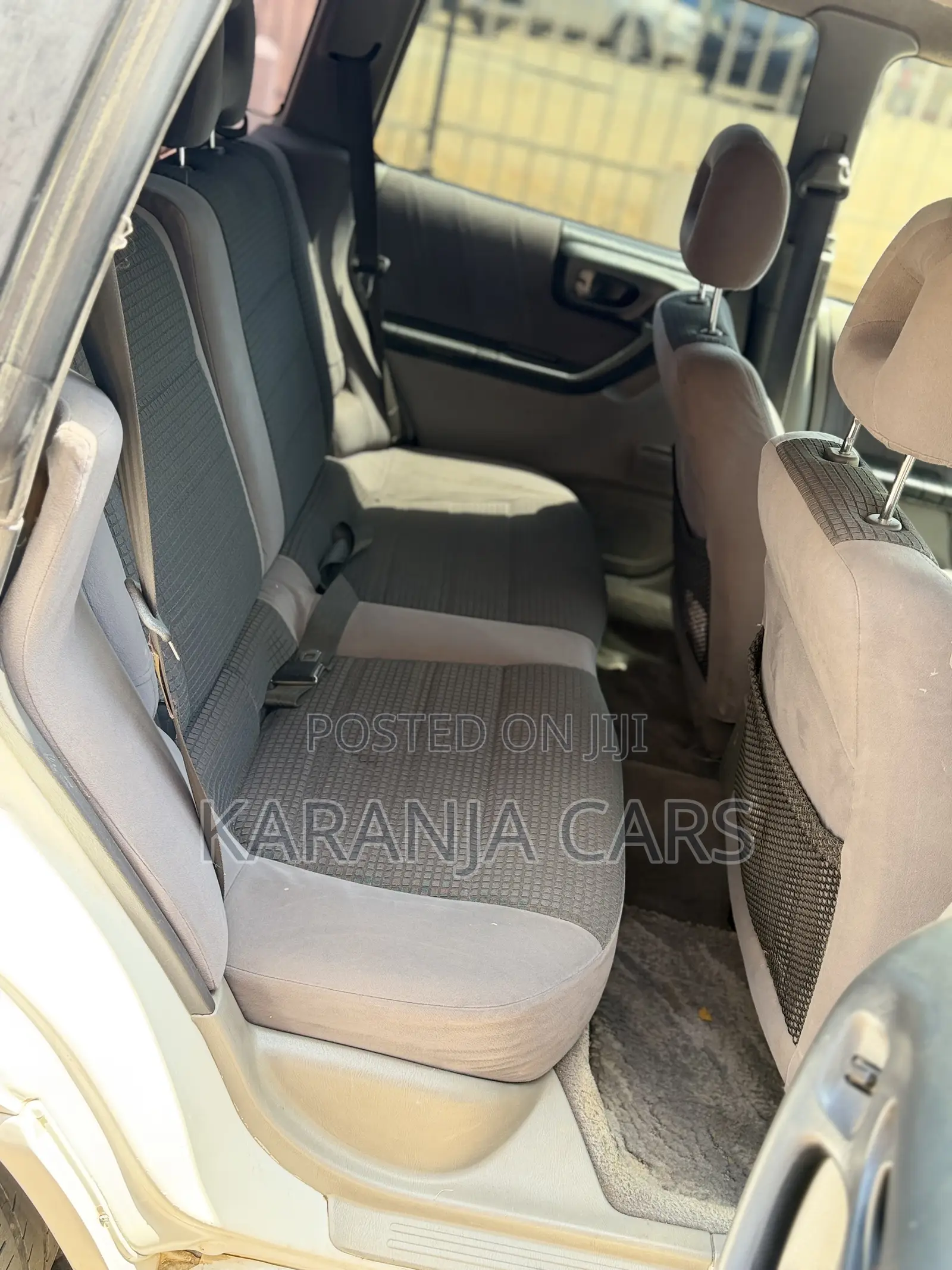 Subaru Forester SF 2.5 L 2001 White