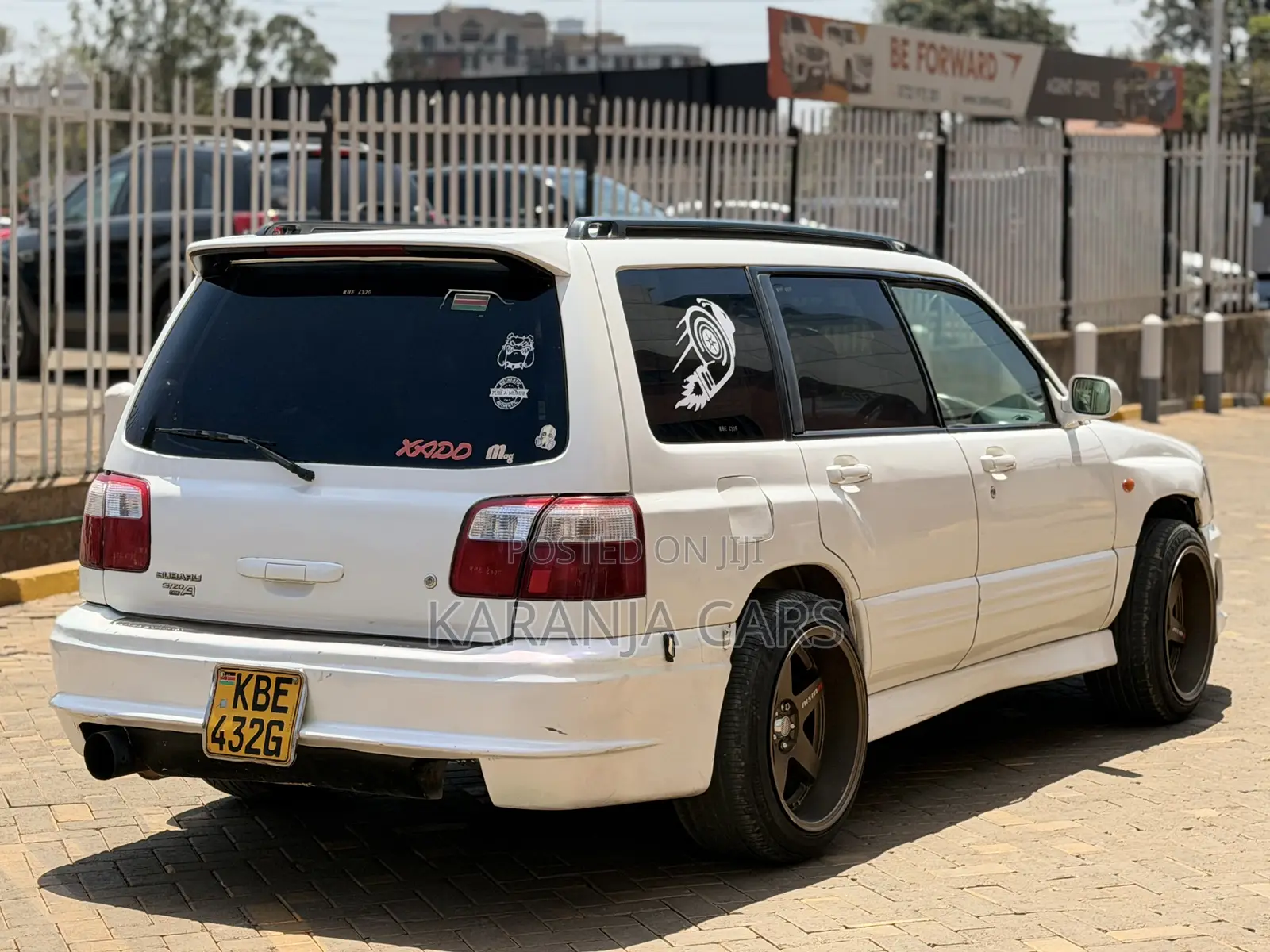 Subaru Forester SF 2.5 L 2001 White