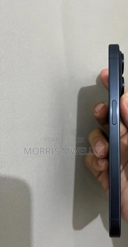 Apple iPhone 15 Pro 256 GB Blue - thumbnail 5