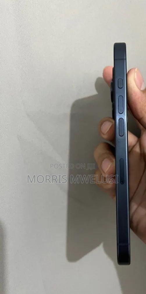 Apple iPhone 15 Pro 256 GB Blue - thumbnail 4