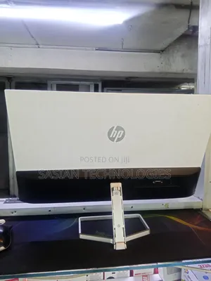 24 Inches HP Monitor Edge to Edge