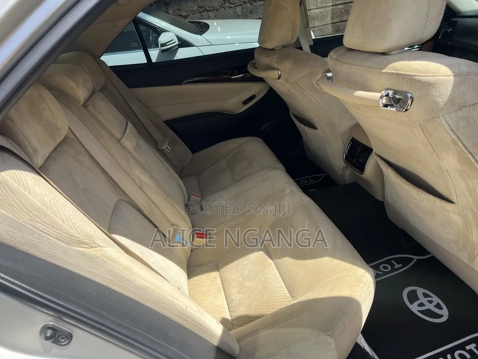 Toyota Crown 2016 Gray
