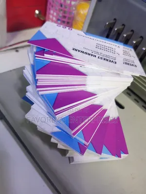 Striking Business Cards That Leave a Lasting Impression