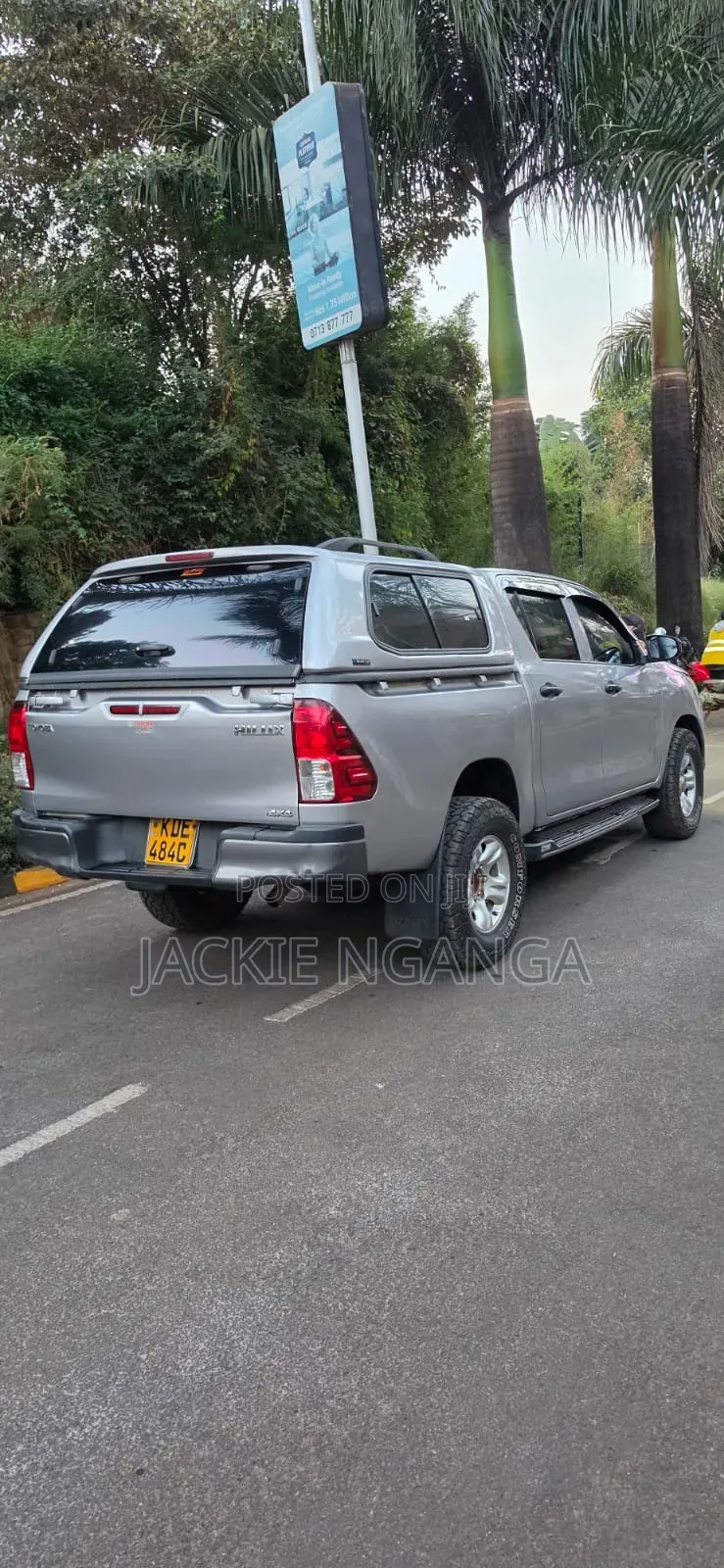 Toyota Hilux 2021 Silver