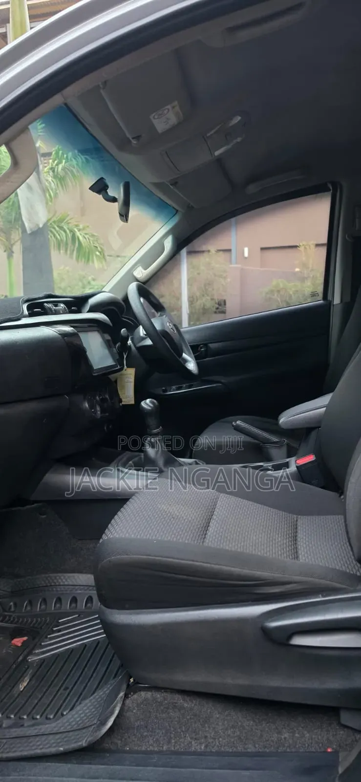 Toyota Hilux 2021 Silver