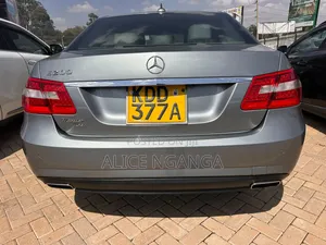 Mercedes-Benz E200 2014 Silver