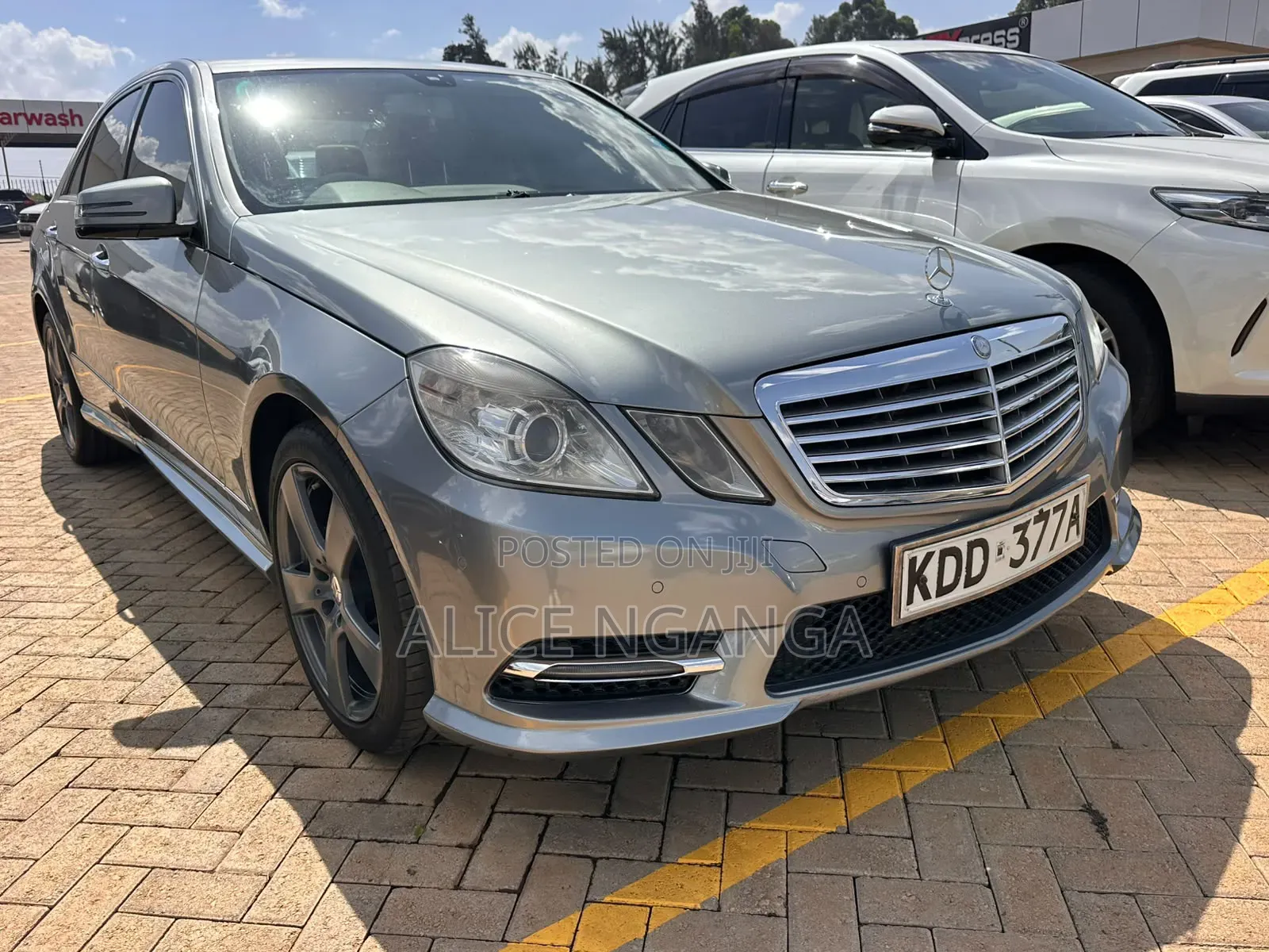 Mercedes-Benz E200 2014 Silver