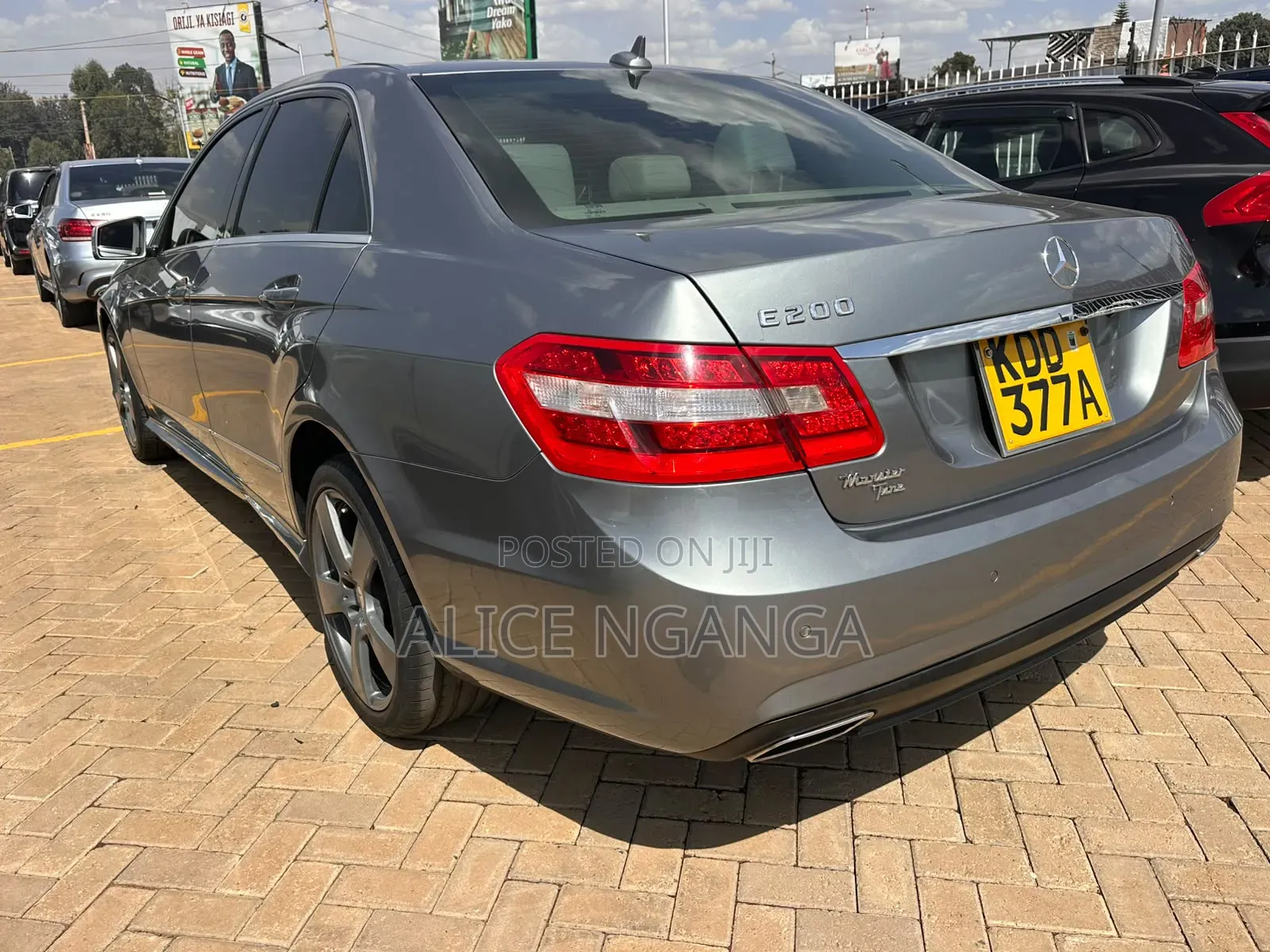 Mercedes-Benz E200 2014 Silver