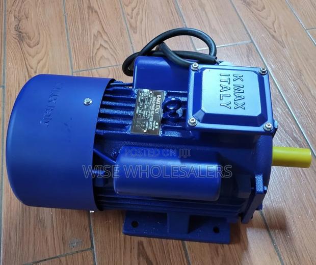 5.5HP Heavy-Duty Motor
 Single-Phase (220V)
 Low Speed 1500R