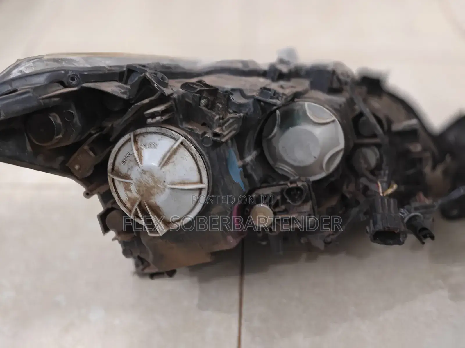 OE Nissan Fuga Xenon Headlights