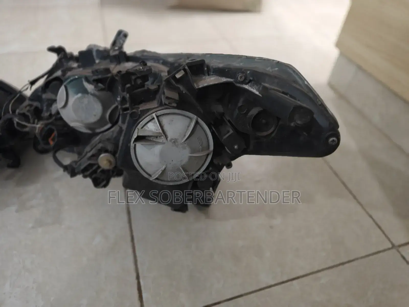 OE Nissan Fuga Xenon Headlights