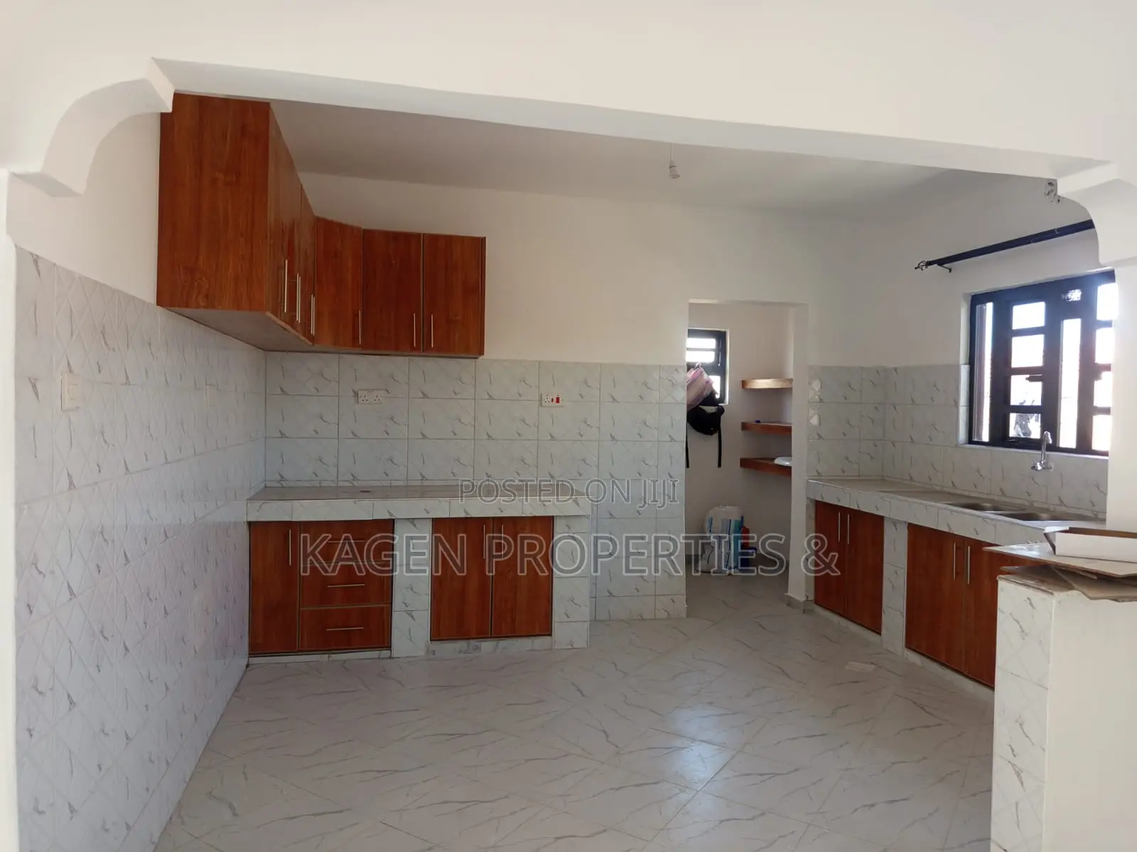3bdrm Bungalow in Kiserian for sale