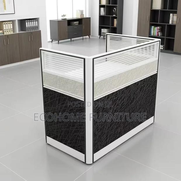 Office Partition | Modern Workstation Privacy Partition - main view