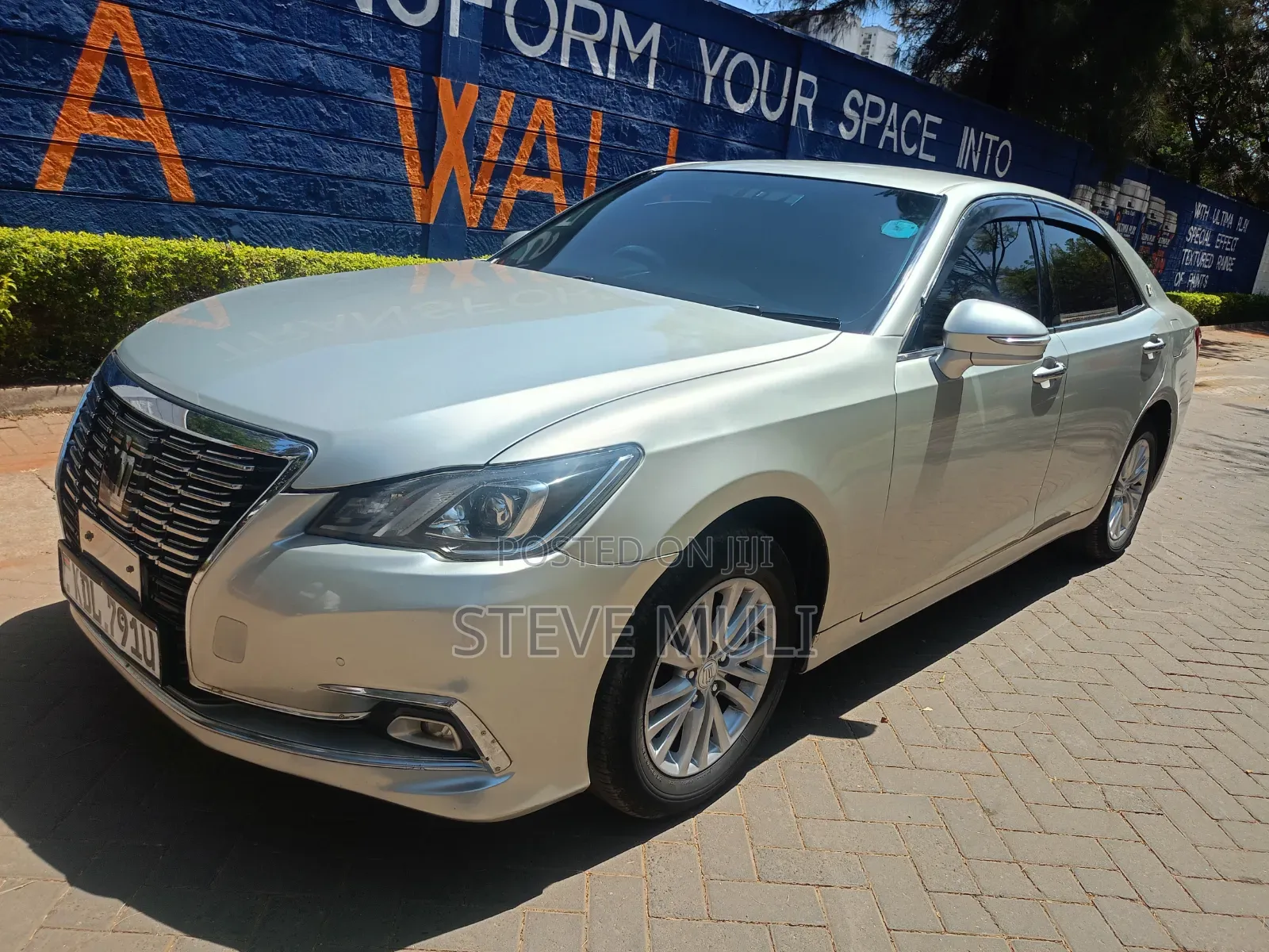 Toyota Crown 2016 Silver