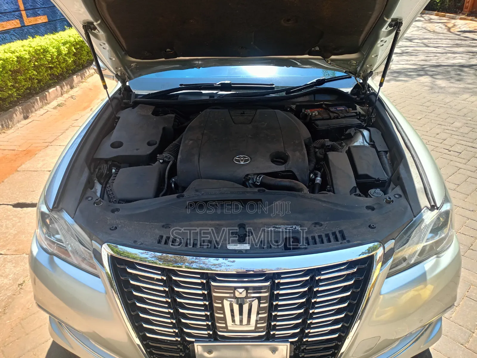 Toyota Crown 2016 Silver