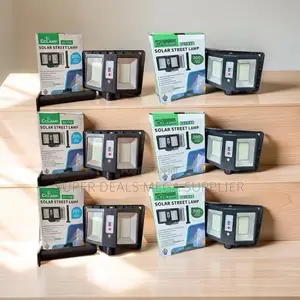 Bulk Discounts Reliable 200W 300W Watts 500W Solar Street Lights