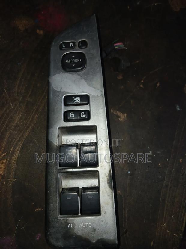 Window Main Switch for Voxy and Noah - main view