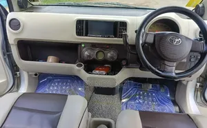 Toyota Passo 2014 Silver