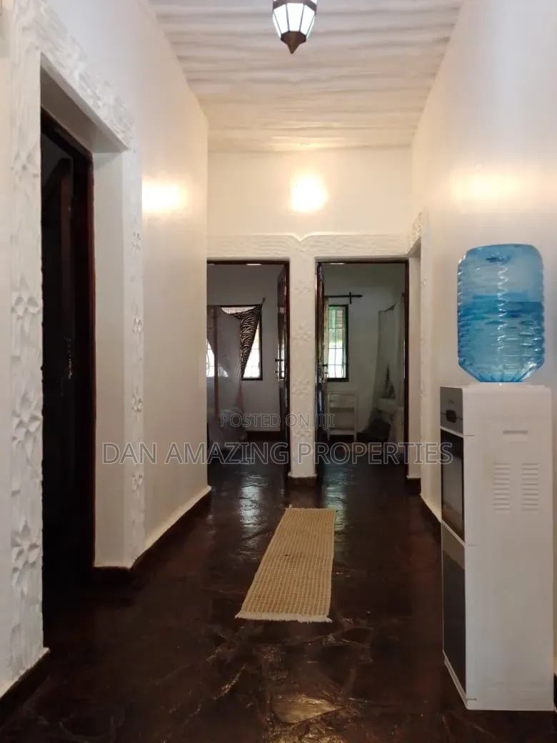 Furnished 3bdrm Villa in Diani 2Nd Row for sale