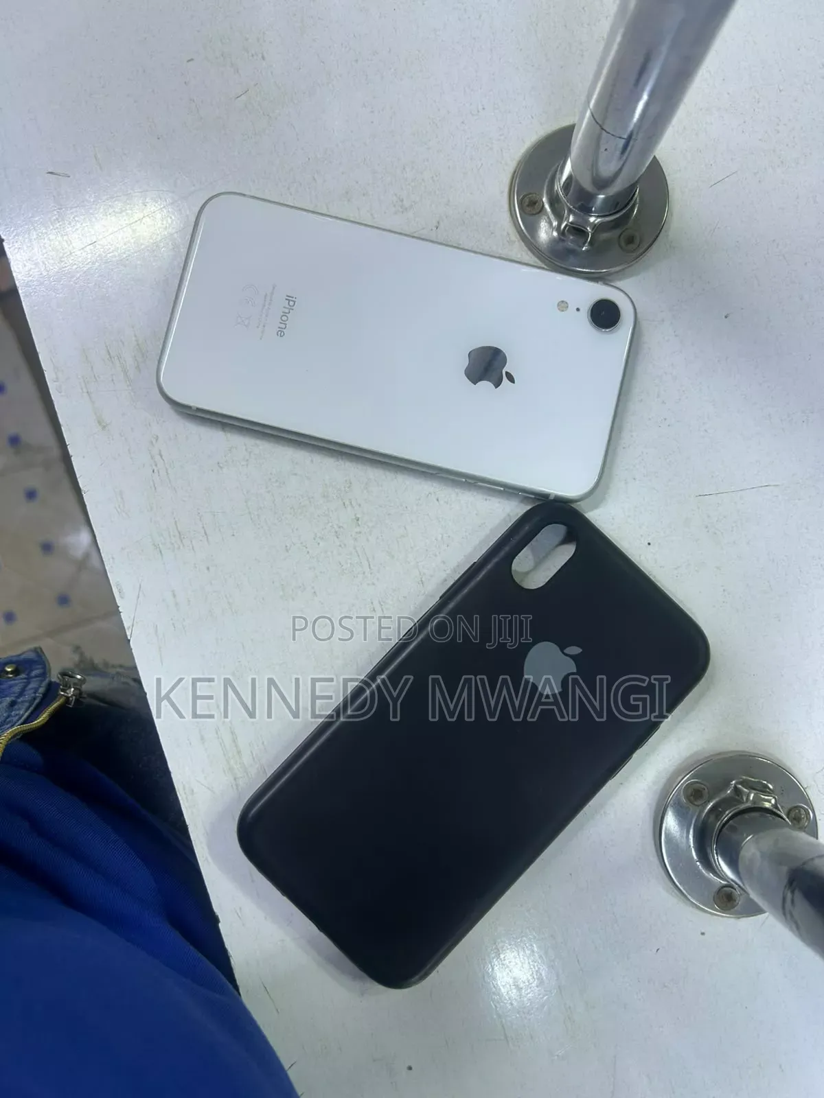 Apple iPhone XR 64 GB White