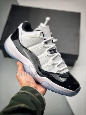 Jordan 11 Low Cut Unisex