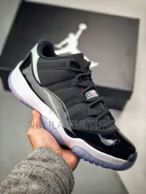 Jordan 11 Low Cut Unisex