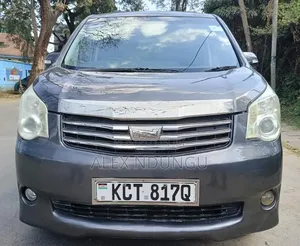 Toyota Noah 2011 Gray