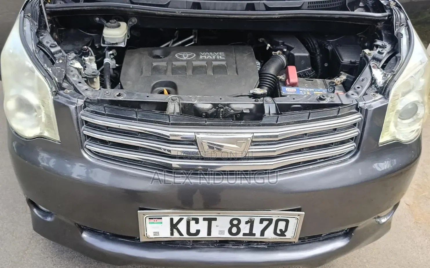 Toyota Noah 2011 Gray