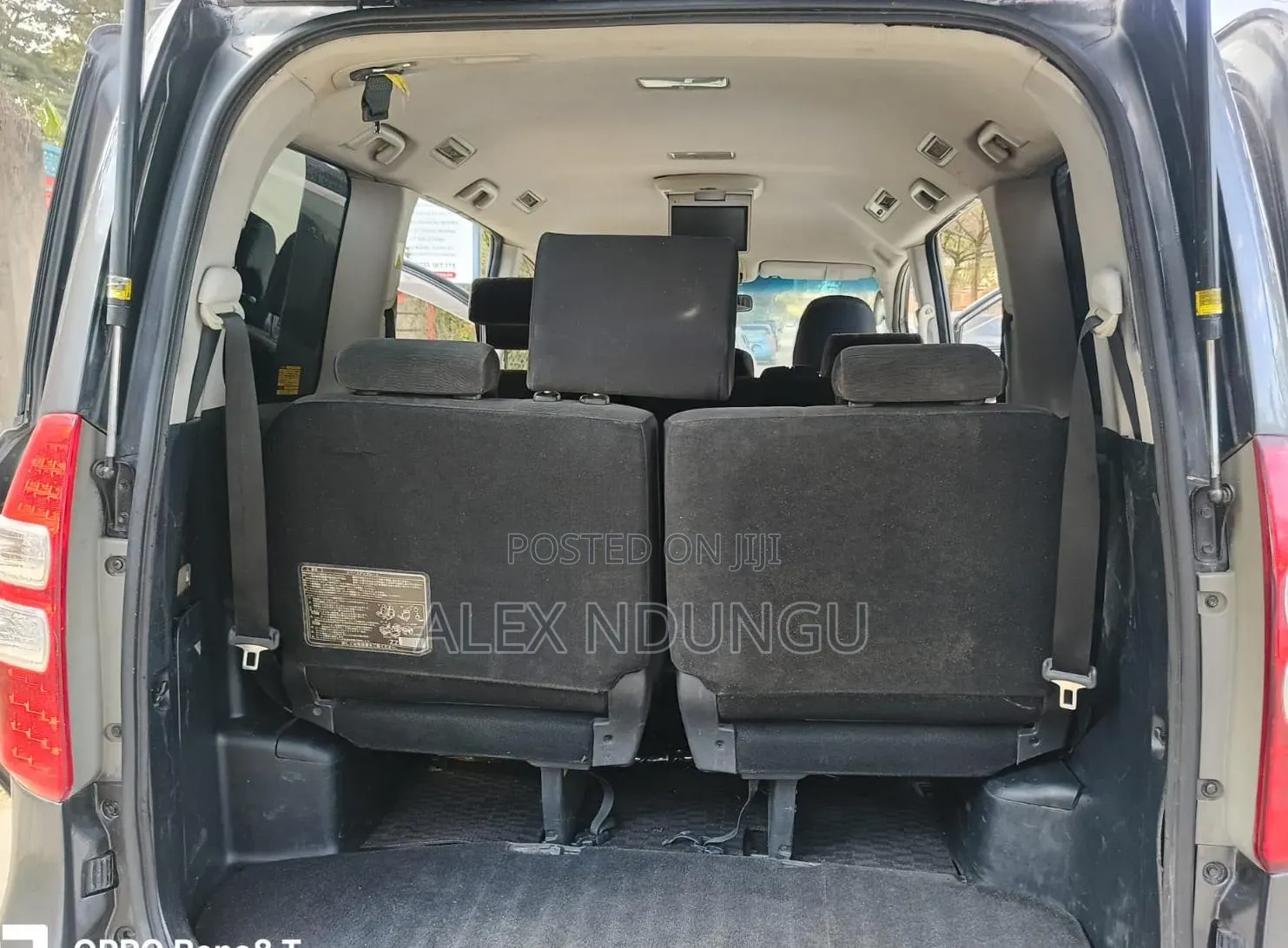 Toyota Noah 2011 Gray