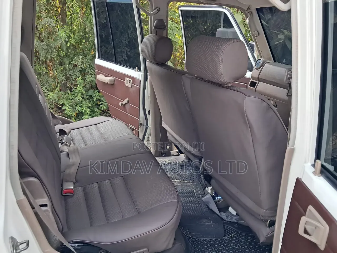 Toyota Land Cruiser 2012 Off white