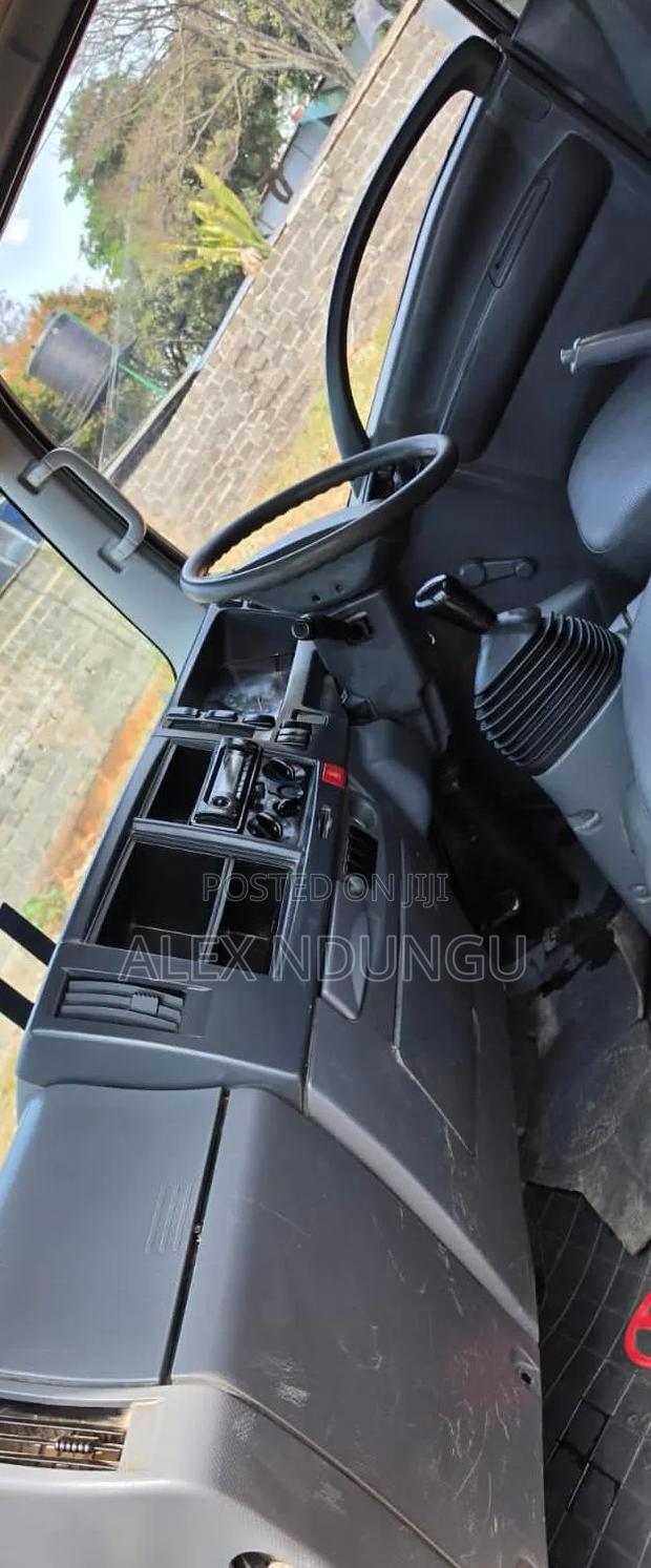 Isuzu NMR 2021 - thumbnail 3