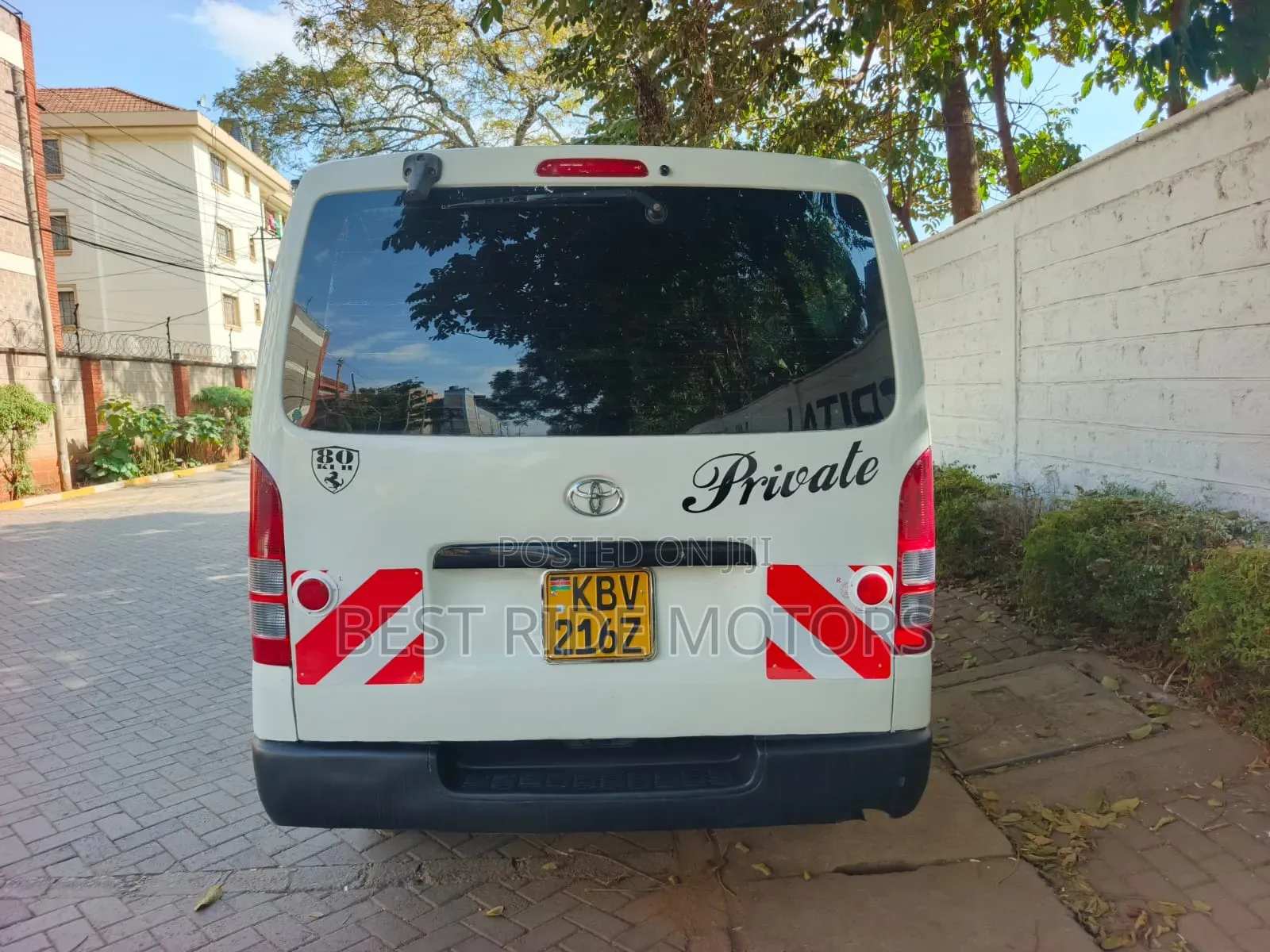 Toyota HiAce 2006 White