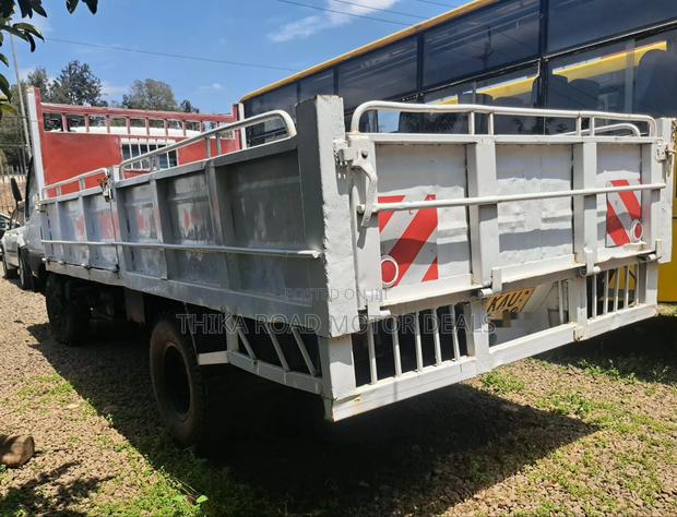 4d 34 Canter - thumbnail 2