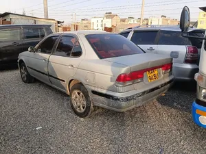 Nissan FB15 2000 Silver