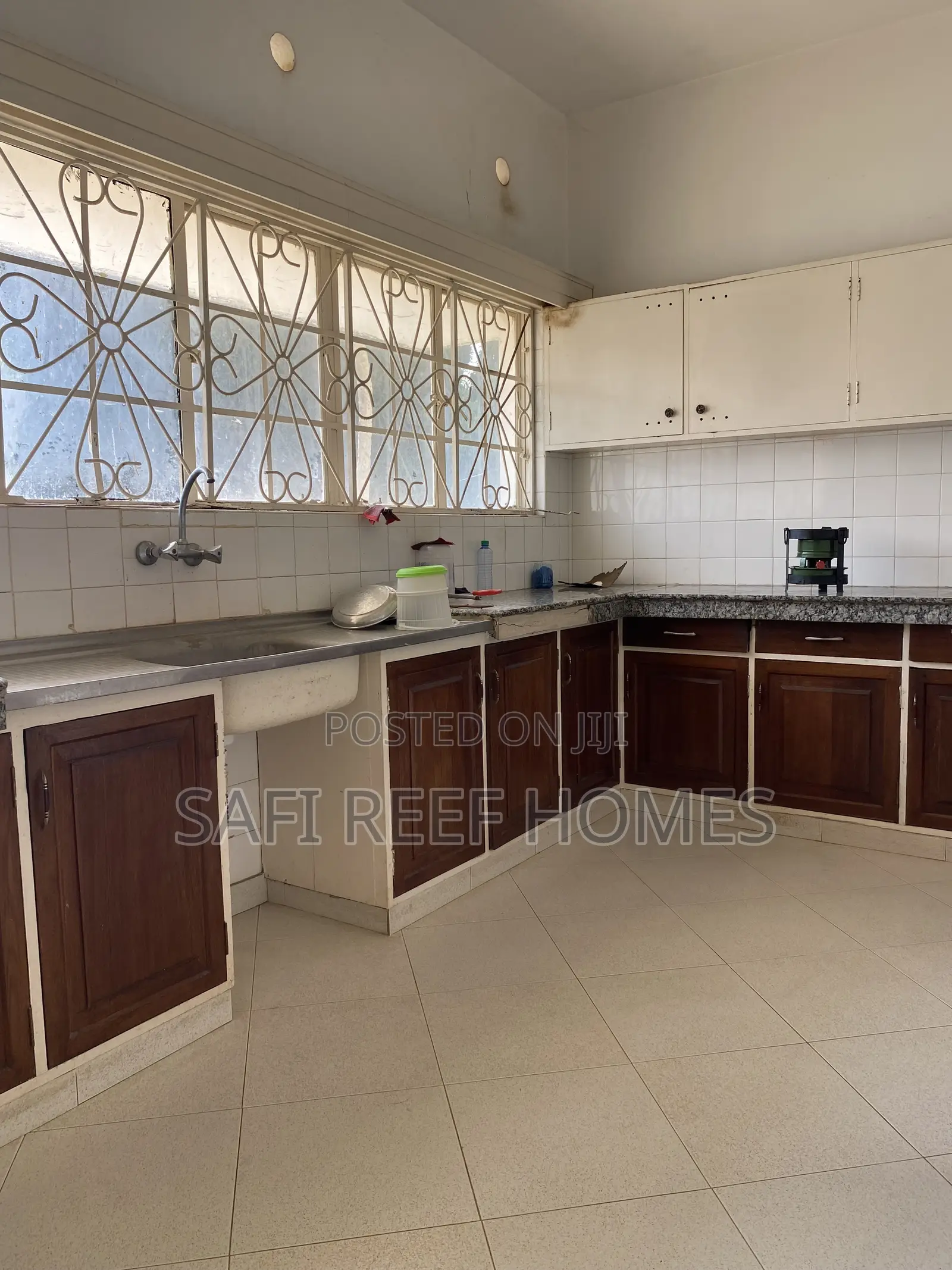 Huge 1-Acre Property to Let – Links Road, Nyali, Mombasa