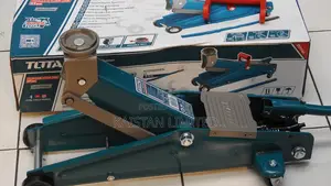 Total 3 Ton Heavy Duty Hydraulic Car Floor Jack