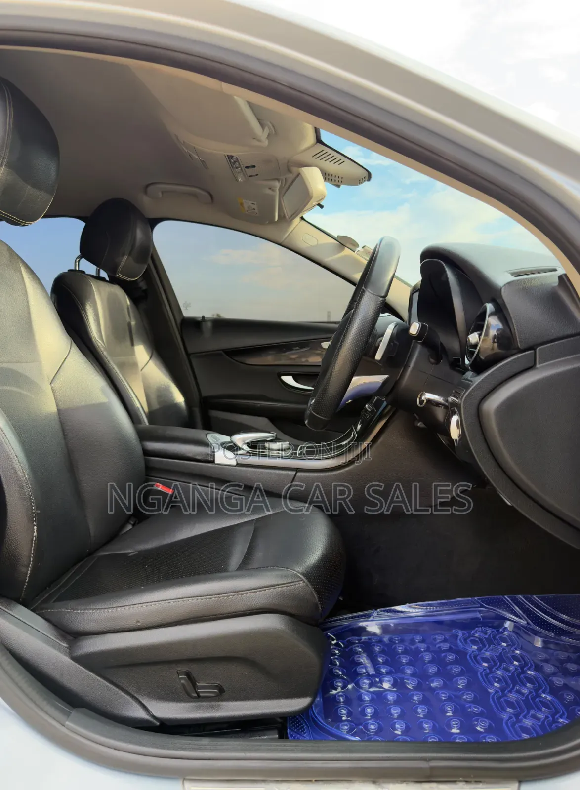 Mercedes-Benz C200 2015 Blue