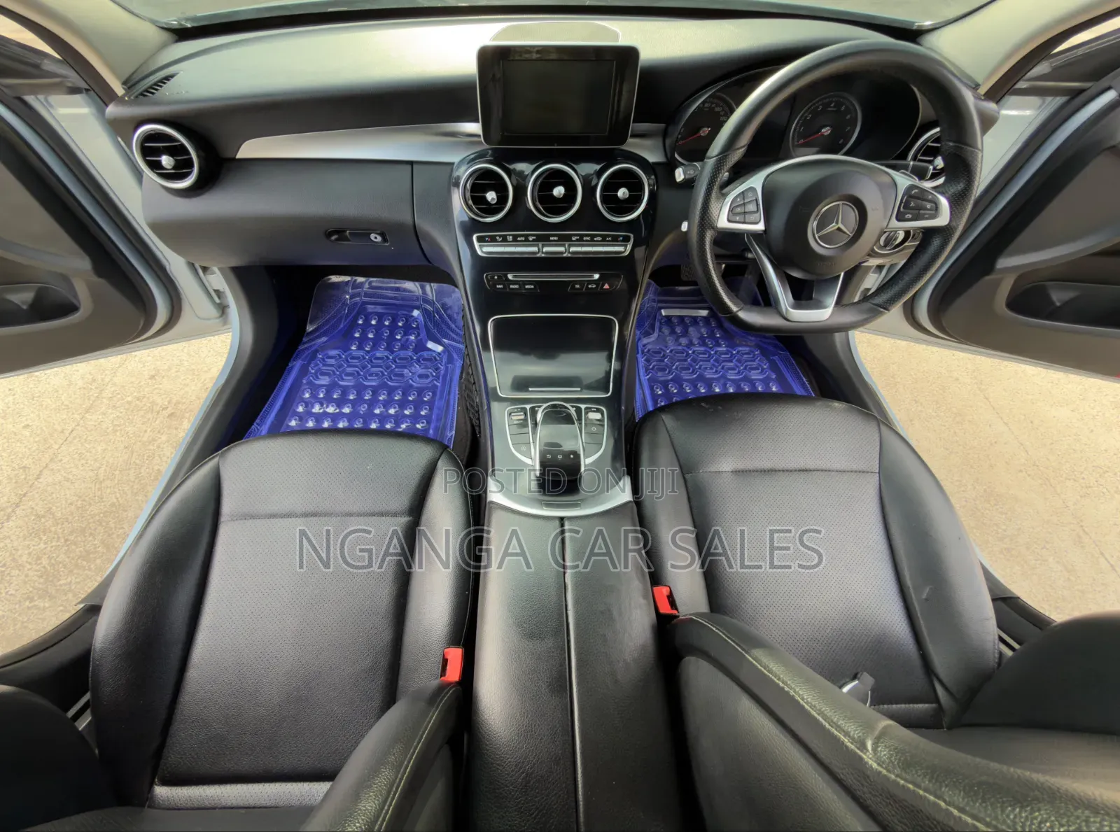 Mercedes-Benz C200 2015 Blue