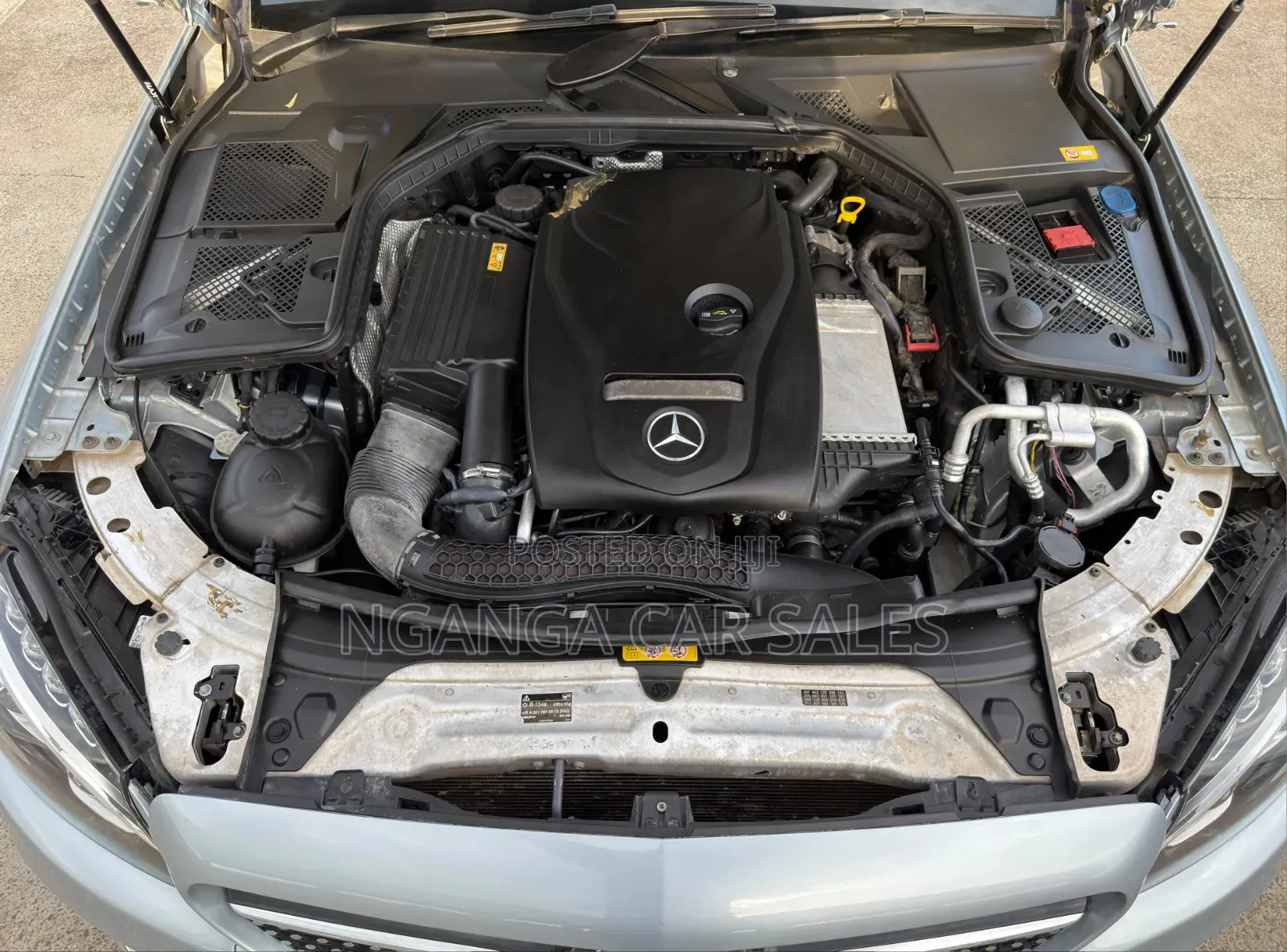 Mercedes-Benz C200 2015 Blue