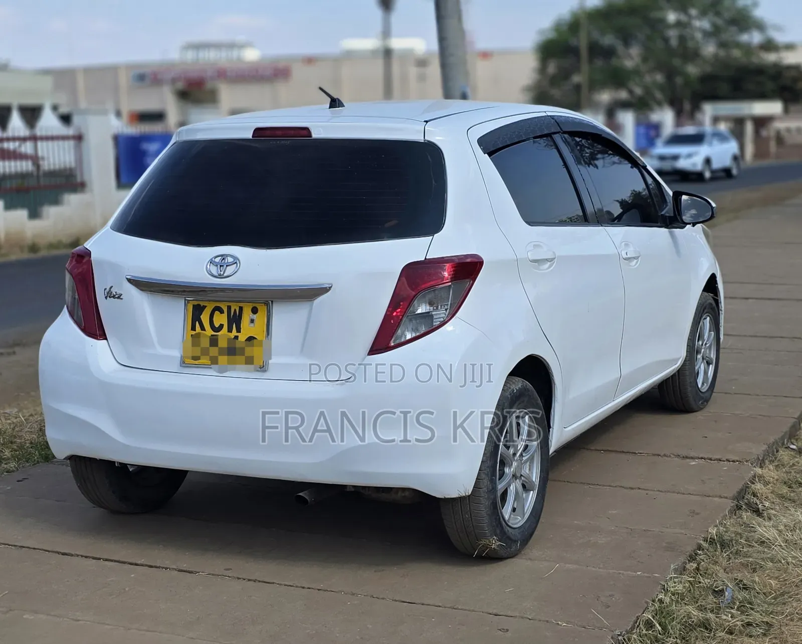 Toyota Vitz 2012 White