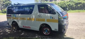 Toyota HiAce 2018 White