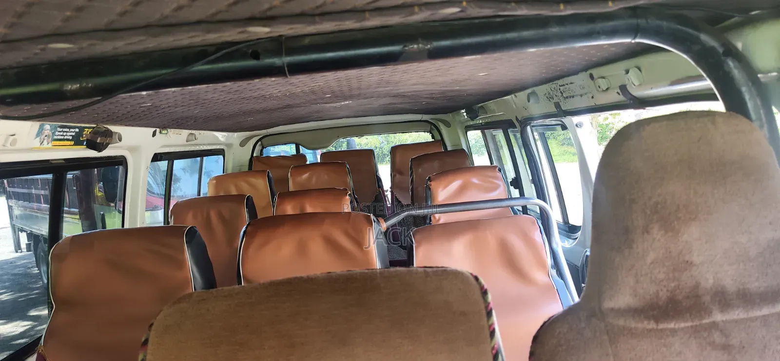 Toyota HiAce 2018 White